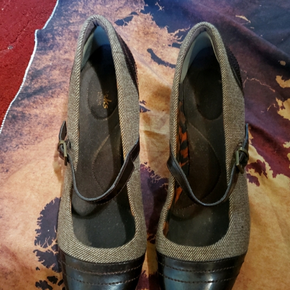 Clarks Heels, Retro brown with patent leather strap, heel back and toe.